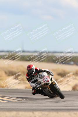 media/Nov-16-2025-Race Pace (Sun) [[8c5fa54630]]/Verified Riders/9-Turn 16 (150pm)/